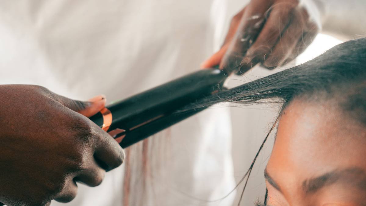 Side-by-side comparison of high-quality nail trim scissors with precise blade alignment vs. cheap scissors with gapped tips causing fiber tearing